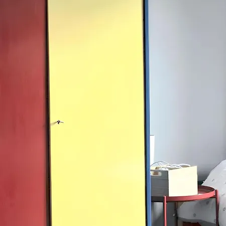 בית נופש Charming House In With Terrace