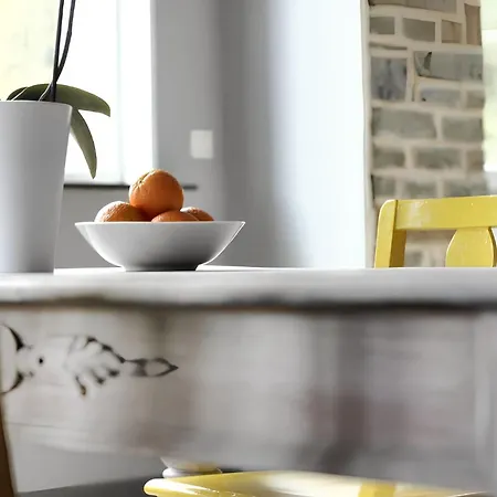 בית נופש Charming House In With Terrace ספרימונט